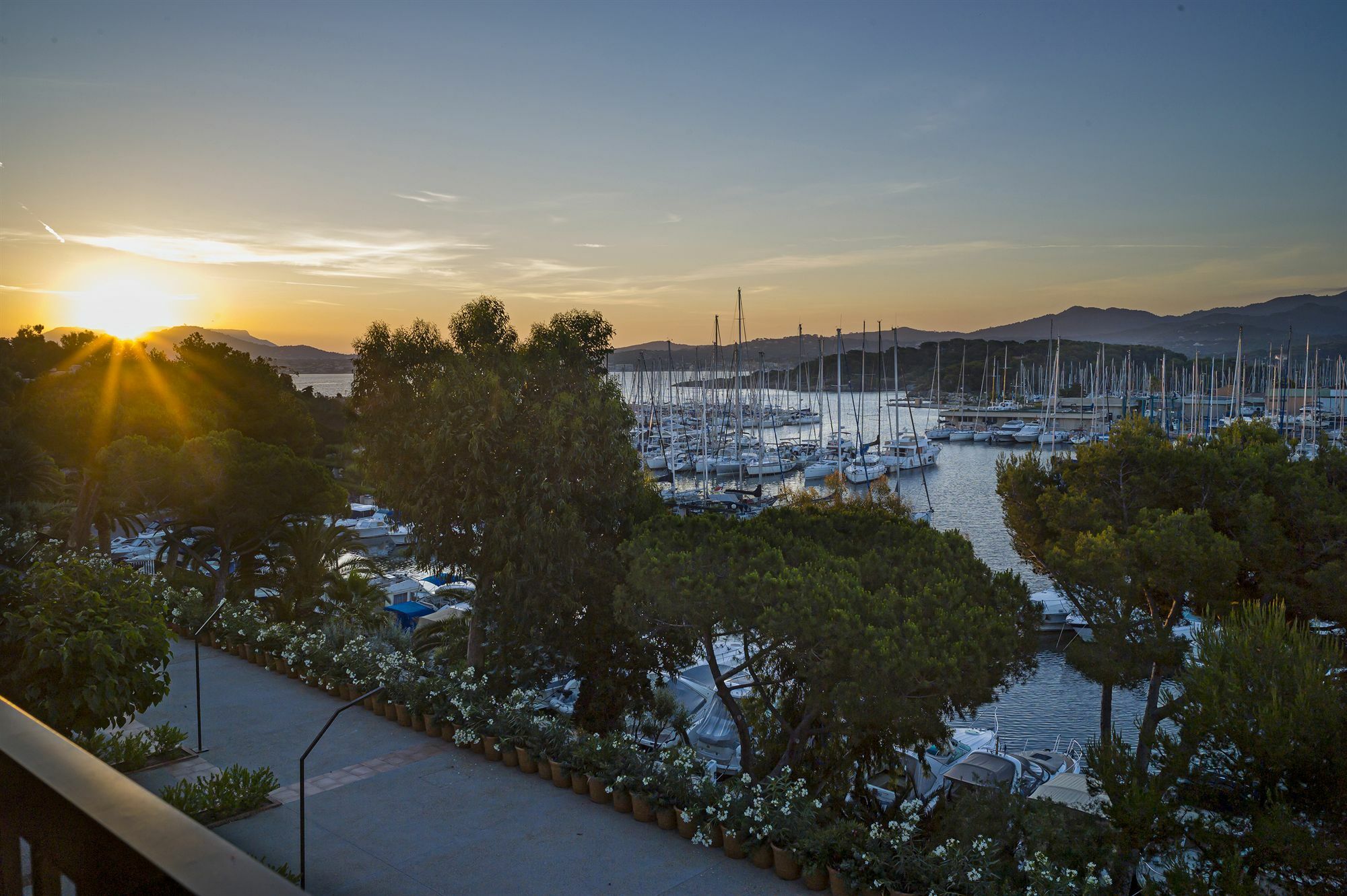 Hotel Helios & Spa - Ile Des Embiez Six-Fours-les-Plages Luaran gambar